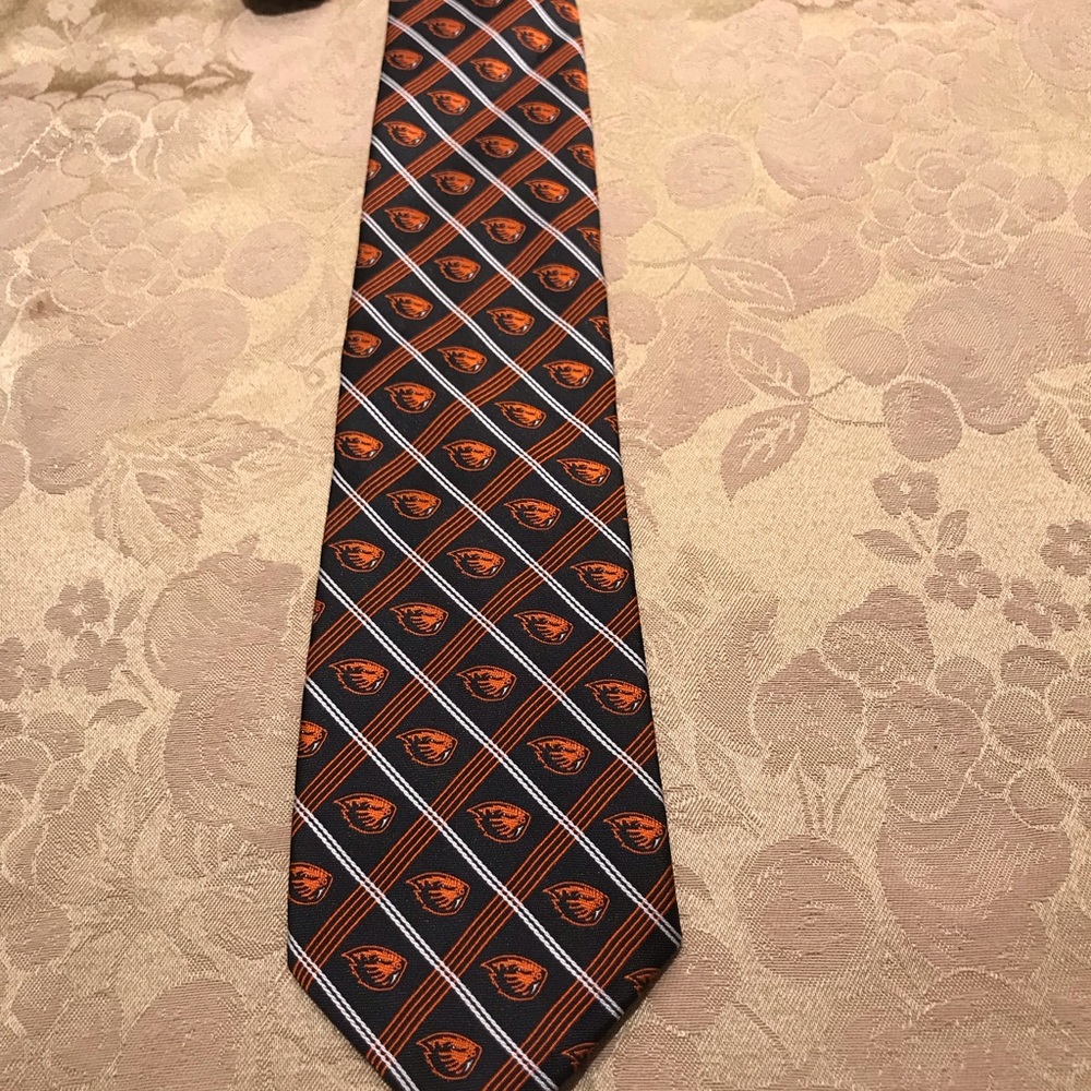 Oregon Stare Beaver Tie